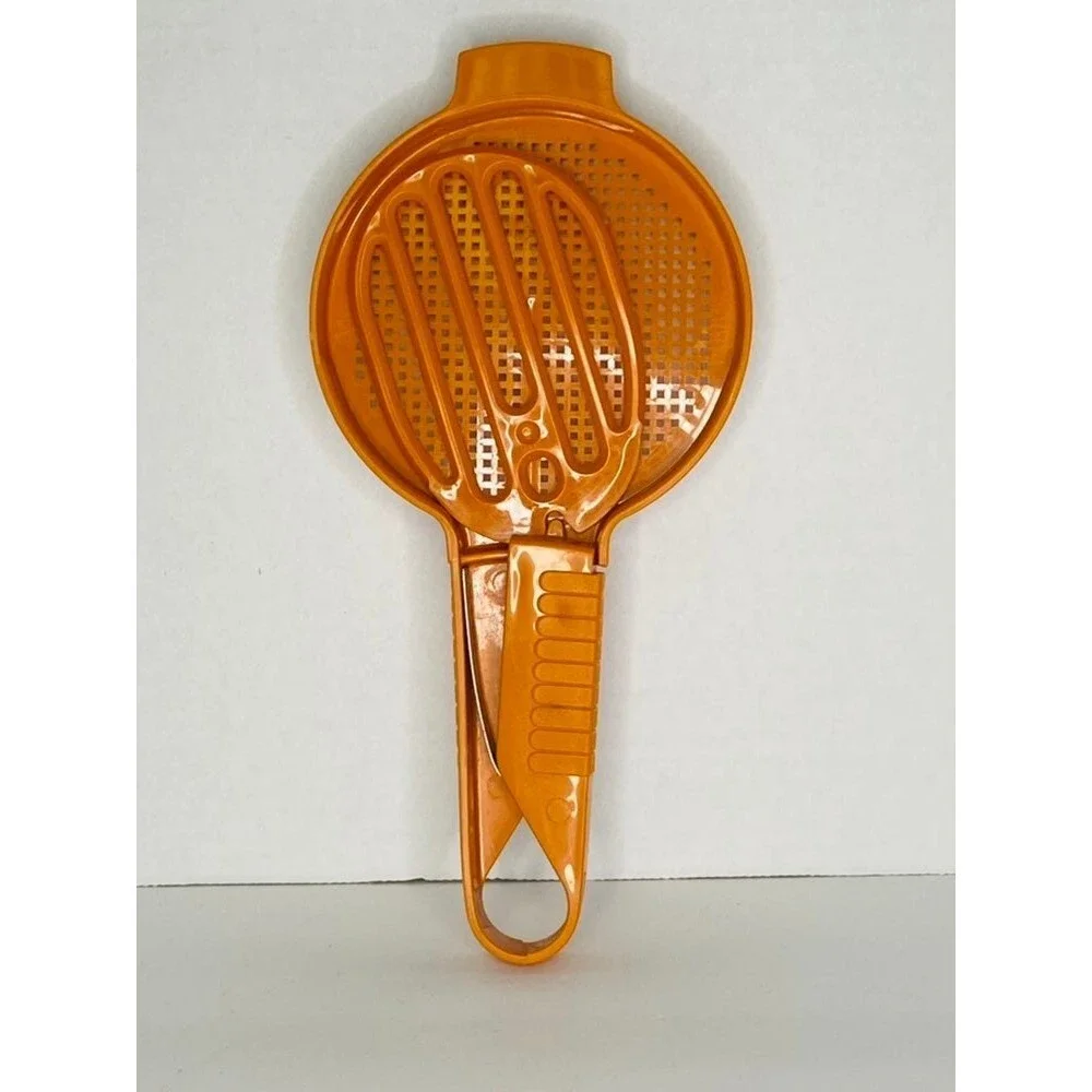 Tupperware Sift-It Sifter 1689-1 Orange Vintage